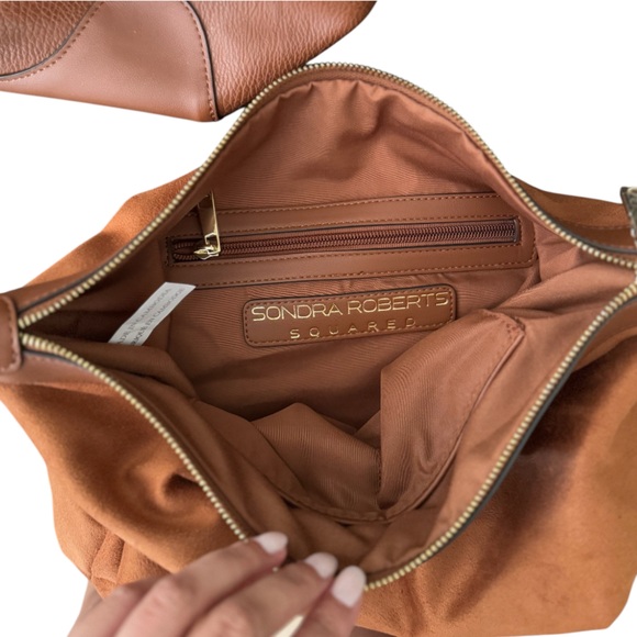 Beautiful BROWN PURSE - Picture 5 of 6